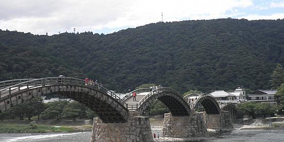 Il ponte Sciarpa di Broccato di Iwakuni