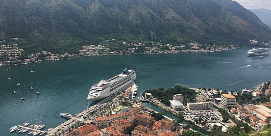 Kotor, Santorini, Corfù e Creta in crociera, con MSC Opera