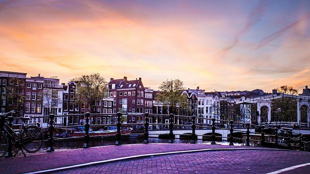 in moto nel cuore dell'europa