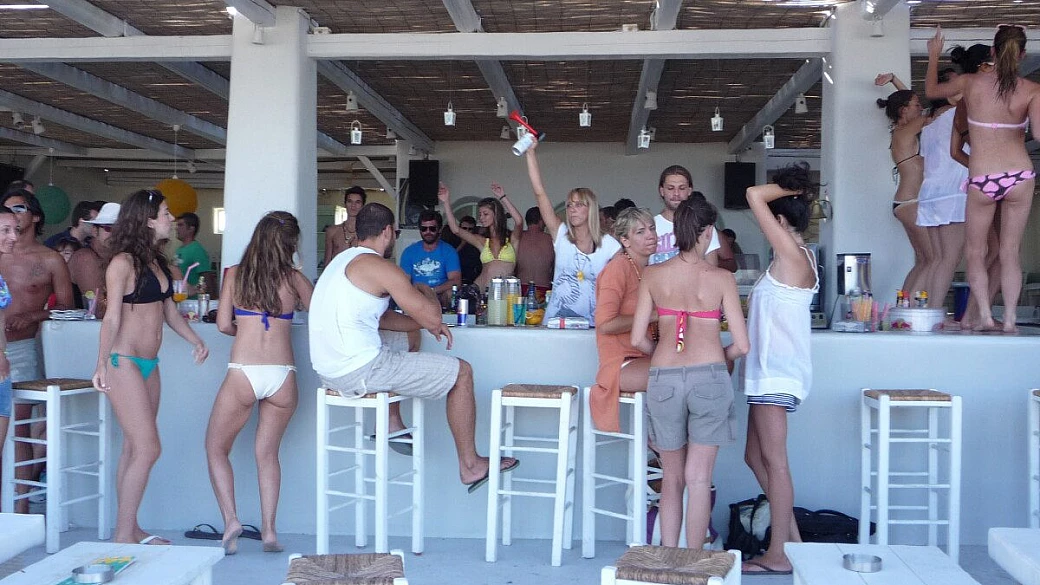 il blu delle cicladi e il bianco di atene