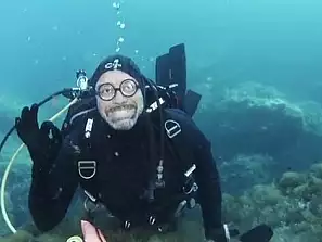 happy diver!