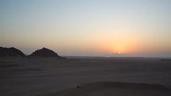 il nilo, il cairo e il deserto del sahara di 2