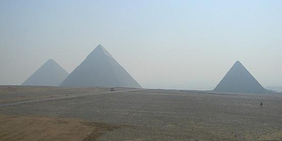 alba sulle piramidi