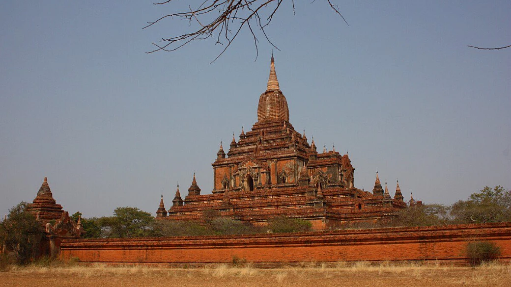 birmania on the road e arcipelaghi selvaggi delle filippine