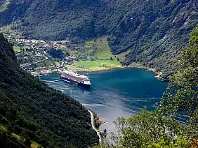 fiordi-norvegesi-ay51u