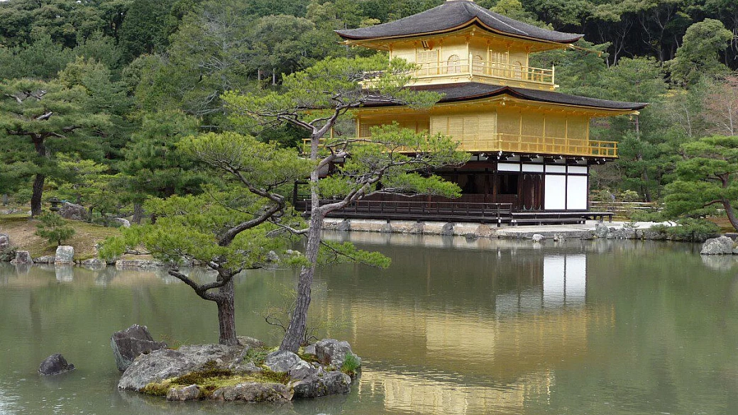 la fine del mondo e il paese delle meraviglie