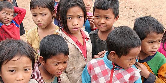 Bambini di Ou Tai, Laos