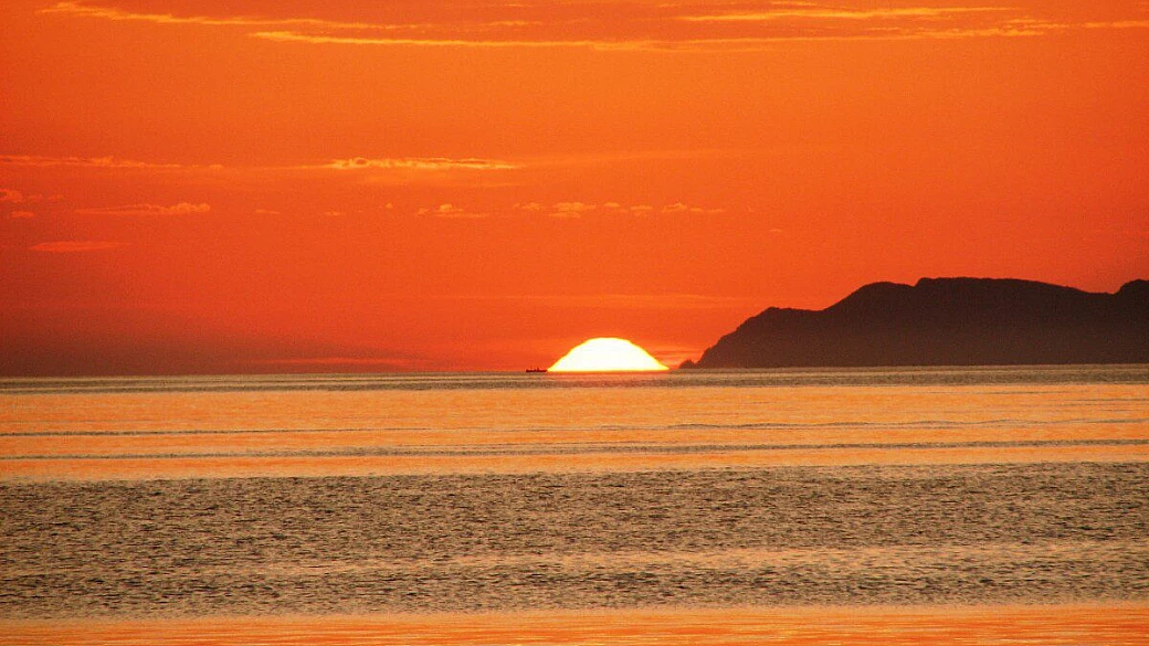 46 ore di autobus, 33 di aereo e 4 ernie discali