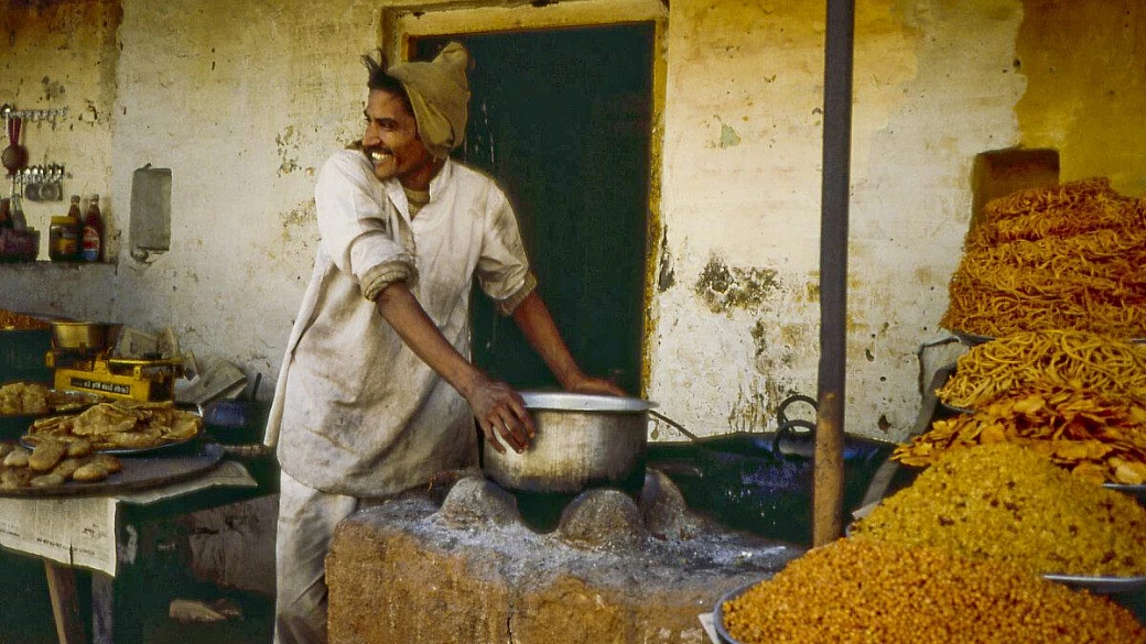 una donna sola per due mesi con pochi soldi
