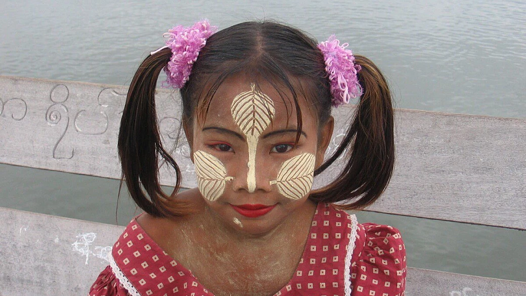 birmania, il paese del sorriso e del silenzio