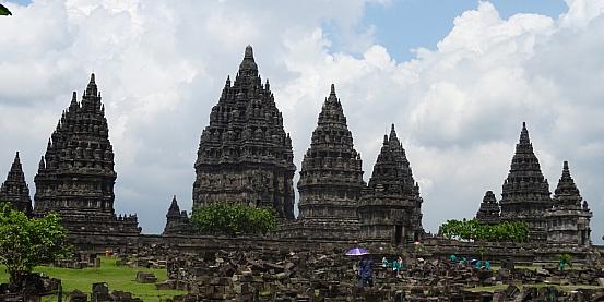 In bus verso Prambanan uno dei siti religiosi più famosi dell'Asia 5