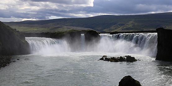 Viaggio family in Islanda, la terra delle cascate 3