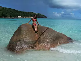 isola-di-praslin-3p88q
