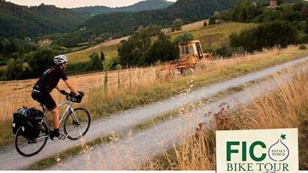 fico bike tour: un viaggio in bici lungo come l'italia