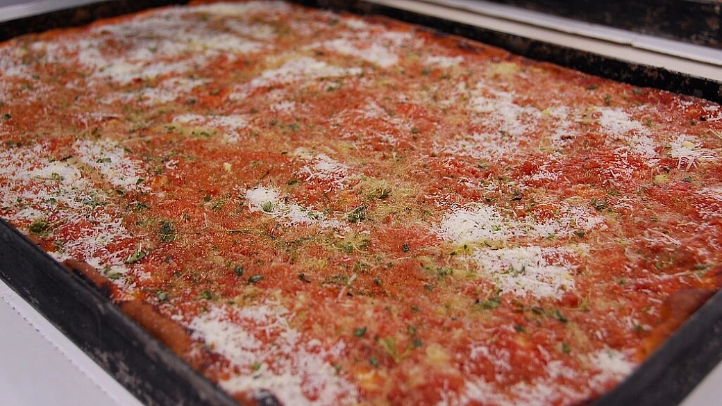 sfincione palermitano