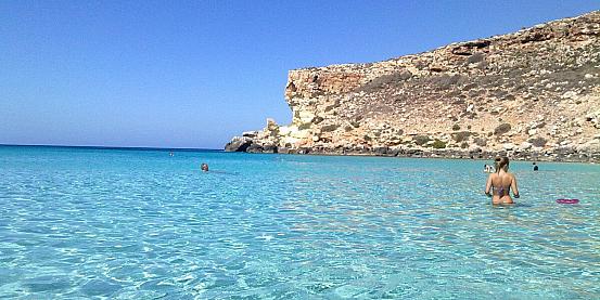 Lampedusa, nel blu dipinto di blu