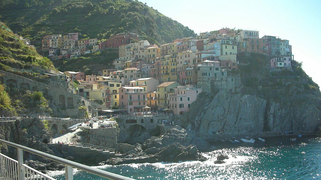 un'alluvione di turisti... in liguria