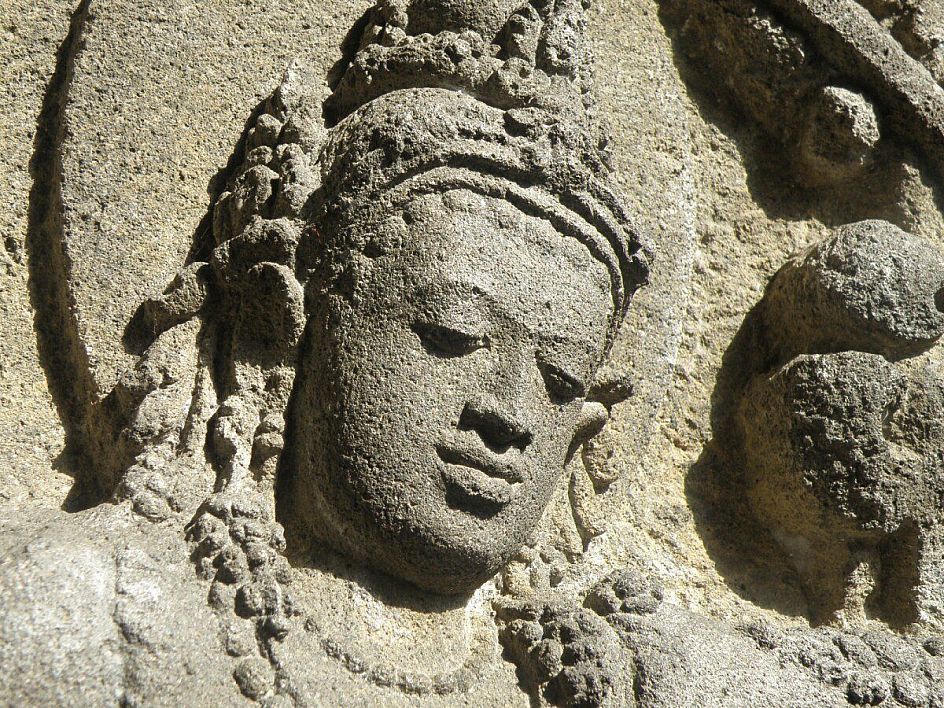 un particolare dei bassorilievo di prambanan, ix sec d.c.