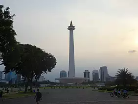 jakarta-ug8my