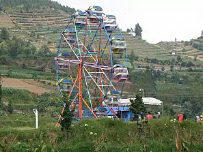 parco di divertimenti presso il dieng plateau