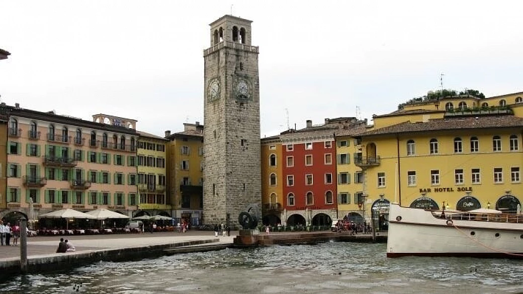 giro del lago di garda in moto