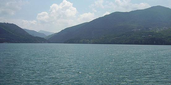 lago di suviana - bologna, italia