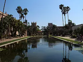 las-vegas-themepark-mxre5