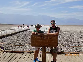 las-vegas-themepark-nm7j2