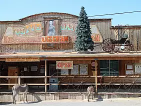 las-vegas-themepark-qeswm