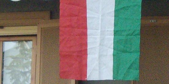 conoscere il senso della ns bandiera... viva l'italia