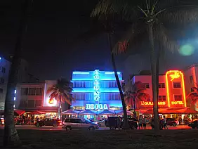 mallory-square-key-west-panorama-1usns