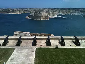 malta-3vec4