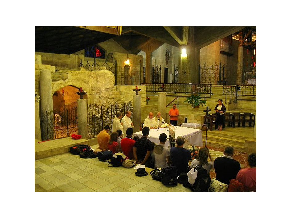 interno della basilica dell'annunciazione a nazareth