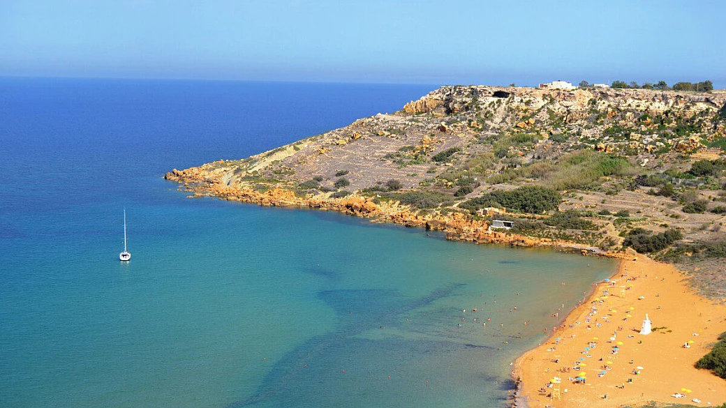 vita da spiaggia a gozo e dintorni