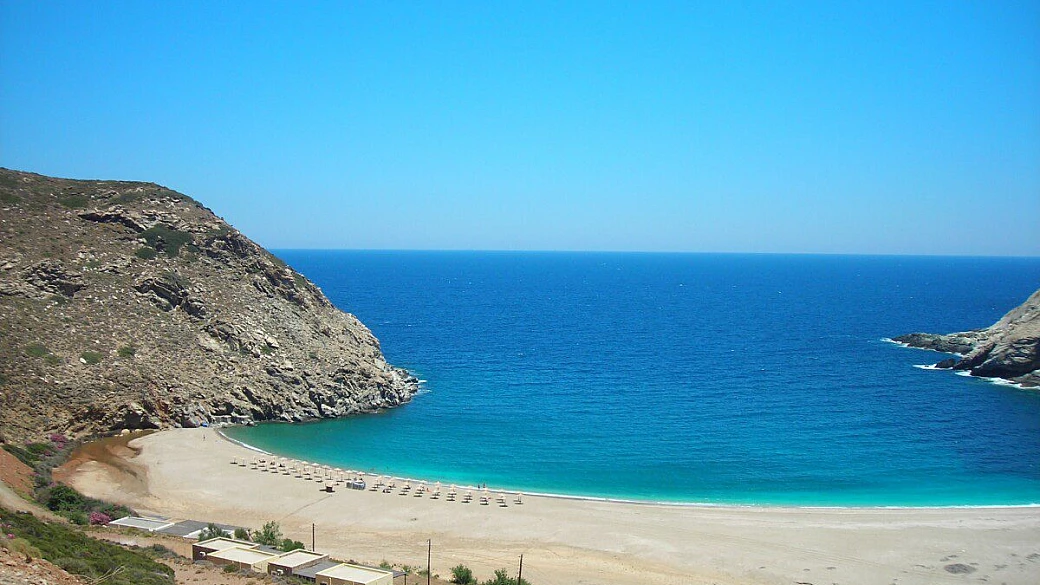 estate tra tinos e andros