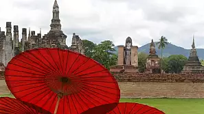 in thailandia tra isole, templi e città