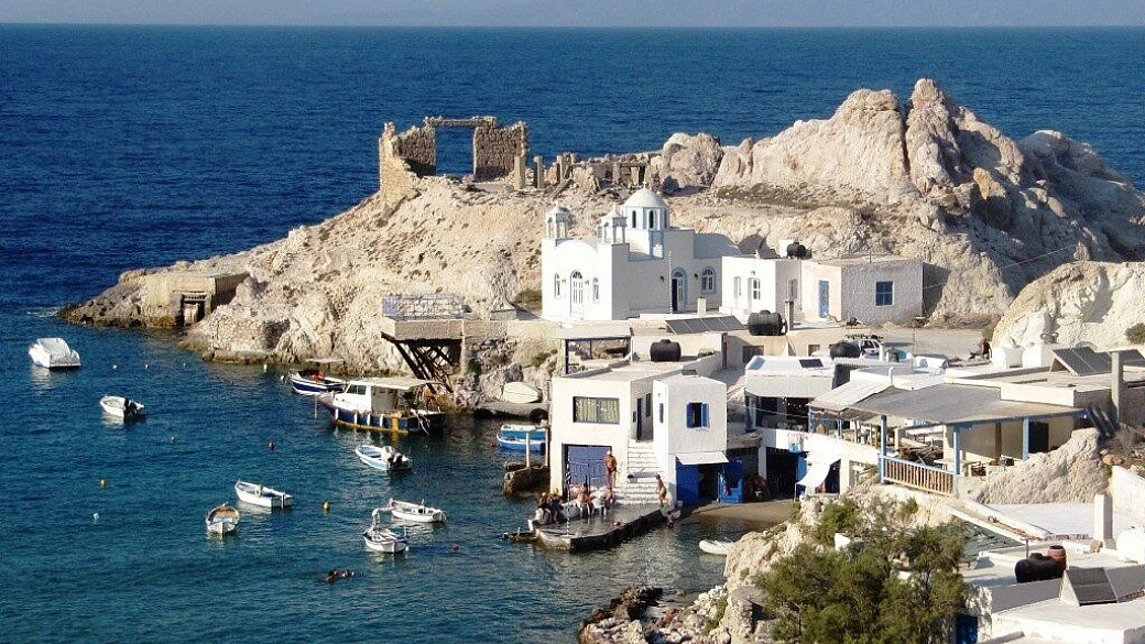 turisti di quasi per caso a milos