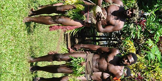 Tribu' degli small nambas   isola di malekula