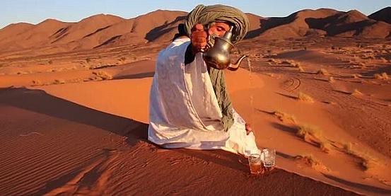 Marocco: Un the nel deserto