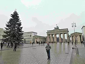 mercatini-di-natale-yrw9t