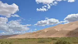 mongolia: steppa, deserto, montagne e cielo stellato