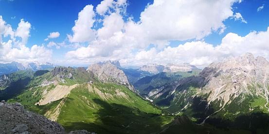 6 trekking spettacolari e impegnativi sulle Dolomiti, in Val di Fassa