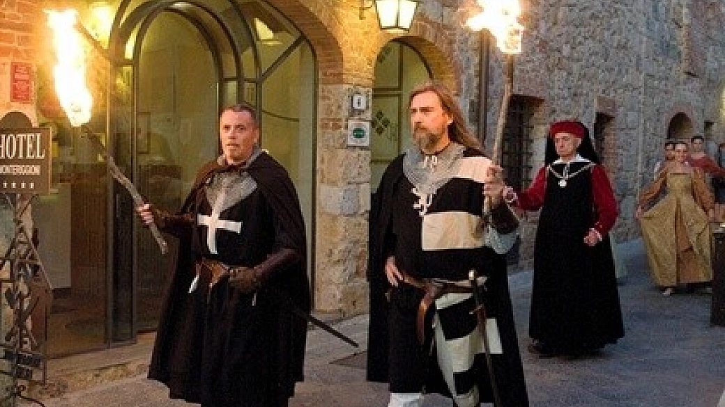 festa medievale a monteriggioni