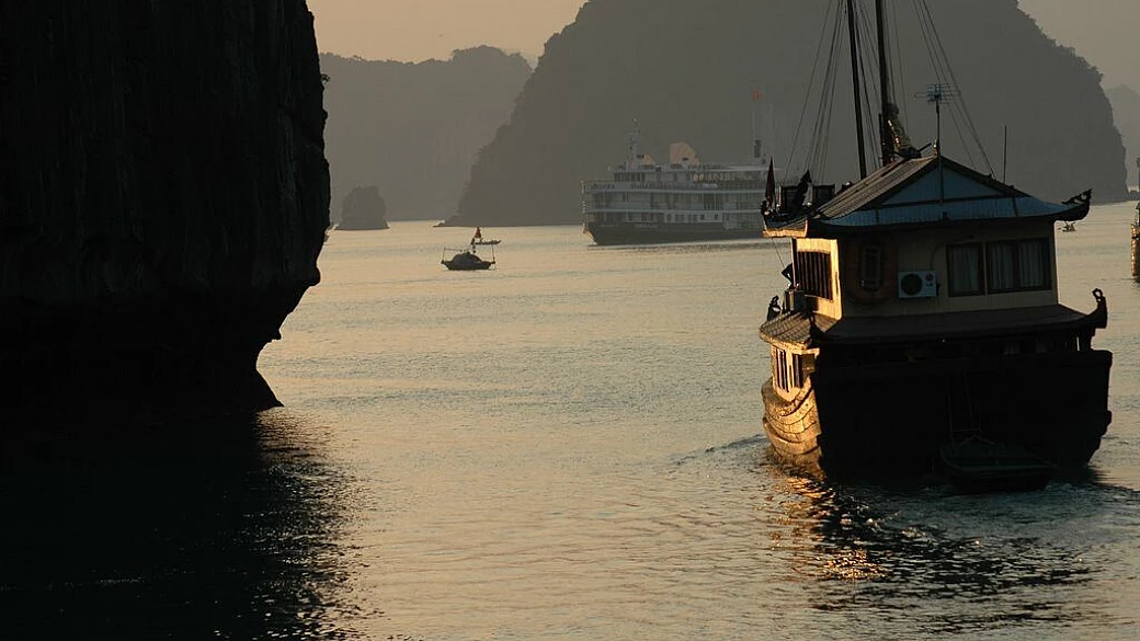 la vita dei pescatori nel fiume rosso