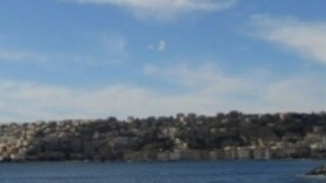 napoli l’esuberante signora dai mille colori