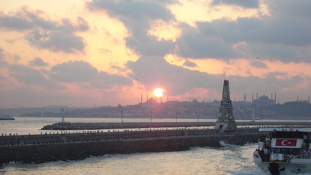 istanbul tra oriente e occidente