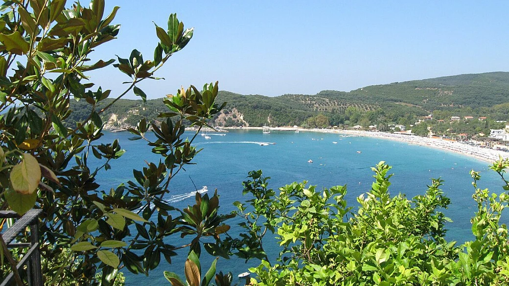 atene. 3 giorni per 3 trentenni