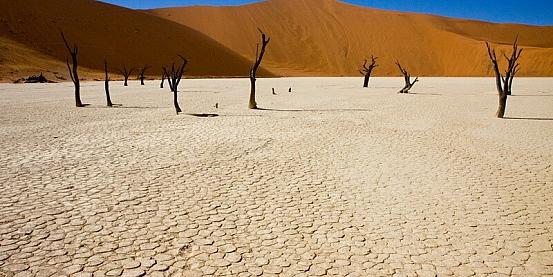 namibia: dune, deserti e parchi alla ricerca dei popoli