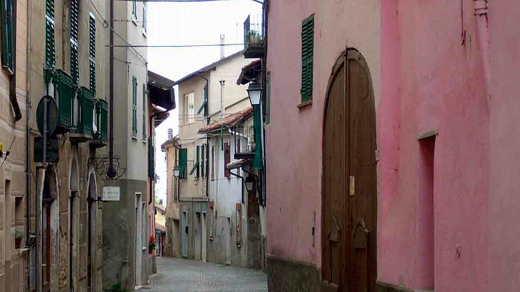 le maschere e la cena alla rocca - viaggio a rocca grimalda