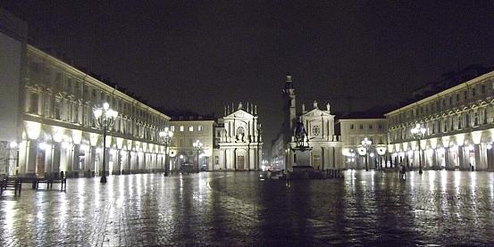 piazza san carlo by night